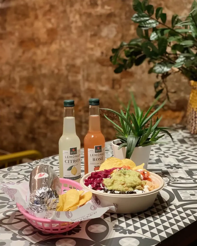 Meny Wrapped Burrito Bar Naked Burrito
